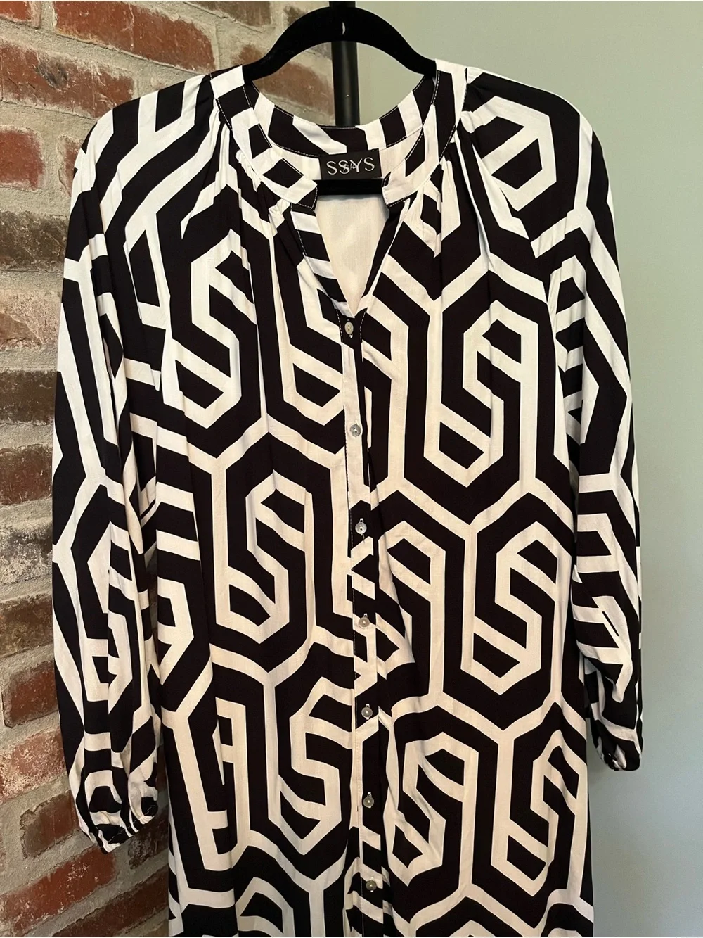 SSYS black and white geometric print button-front shirt midi dress | size small - Picture 2 of 8
